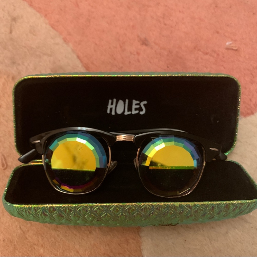 KALEIDOSCOPE GLASSES